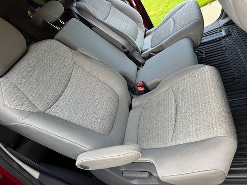 Used 2021 Toyota Sienna LE FWD image 26