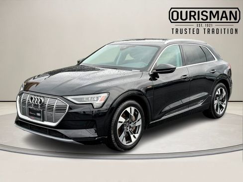 Used 2022 Audi e-tron Premium image 5
