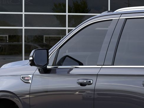New 2026 GMC Yukon Denali RWD image 12