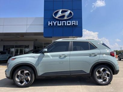 New 2025 Hyundai Venue Limited