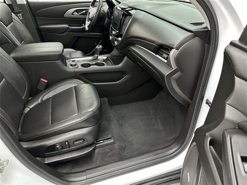 Used 2018 Chevrolet Traverse LT image 26