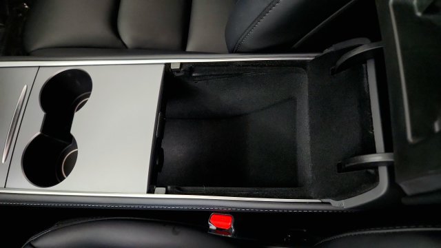 Used 2024 Tesla Model Y 2WD image 69