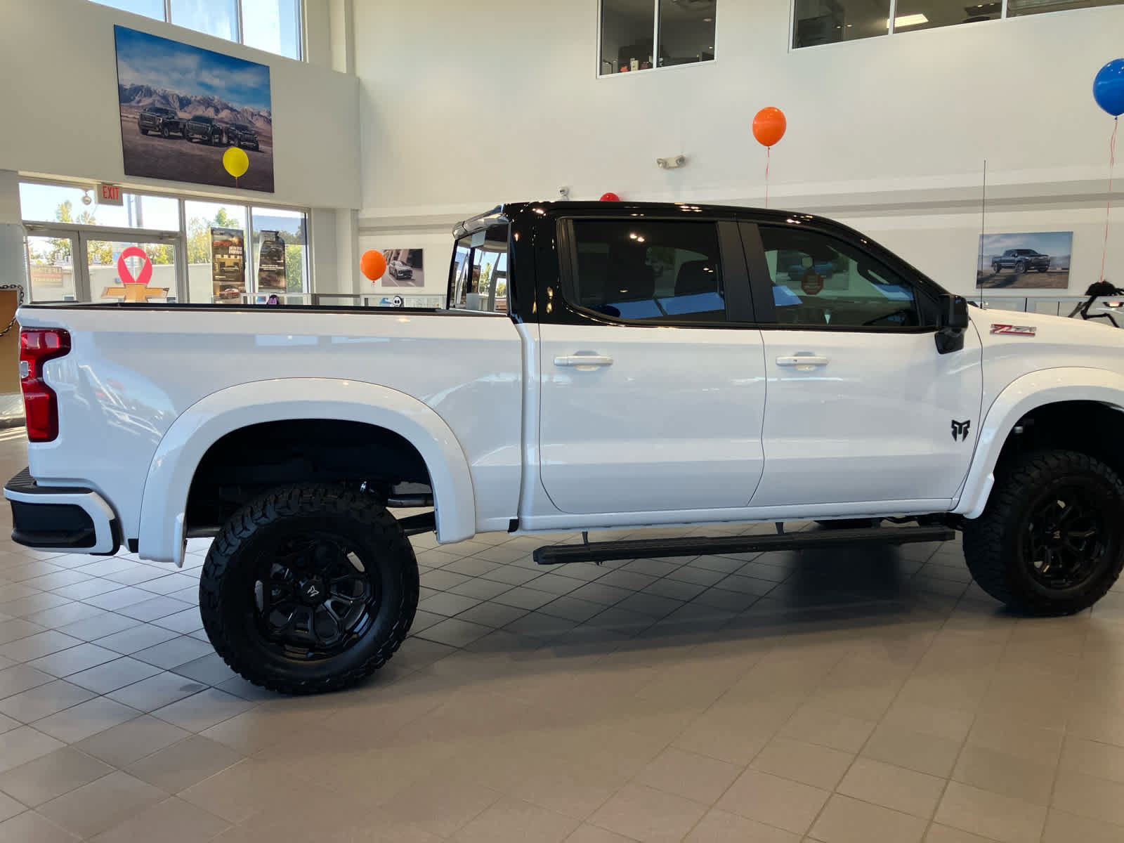 New 2026 Chevrolet Silverado 1500 RST AWD/4WD image 7
