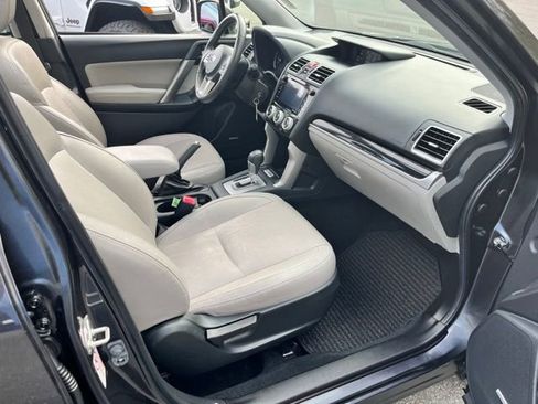 Used 2017 Subaru Forester 2.5i Limited AWD/4WD image 19