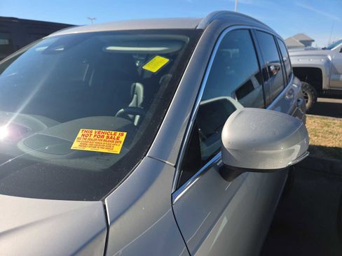 Used 2023 Volvo XC90 B6 Plus w/ Protection Package Premier image 11