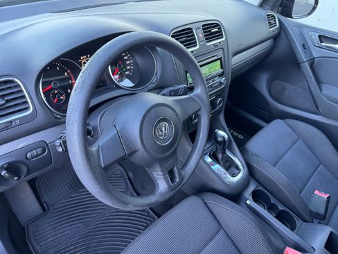 Used 2012 Volkswagen Golf 2.5L image 12