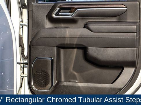 Used 2025 Chevrolet Silverado 2500 LT w/ Convenience Package image 37