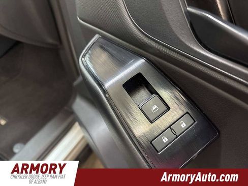 Used 2024 Nissan Rogue S image 34