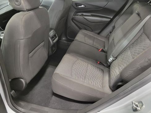 Used 2020 Chevrolet Equinox LT image 22