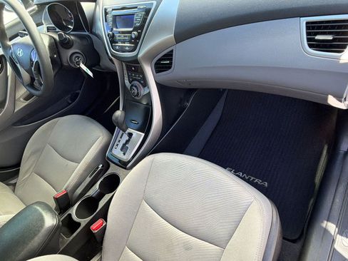 Used 2013 Hyundai Elantra GLS w/ Preferred Pkg FWD image 33