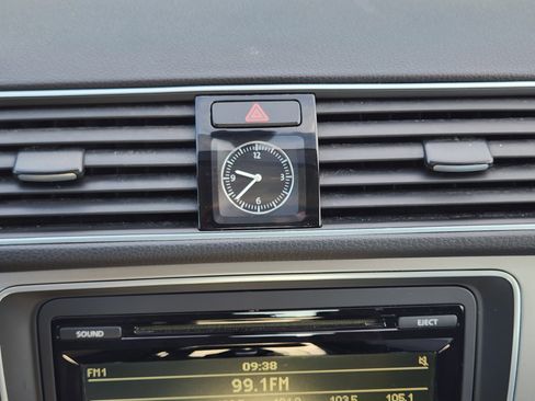 Used 2013 Volkswagen Passat 2.5 S image 17