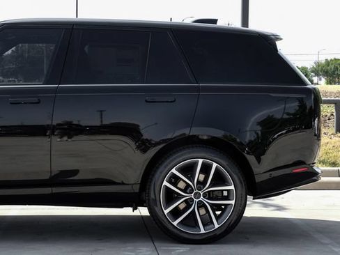 New 2026 Land Rover Range Rover SE AWD/4WD image 14