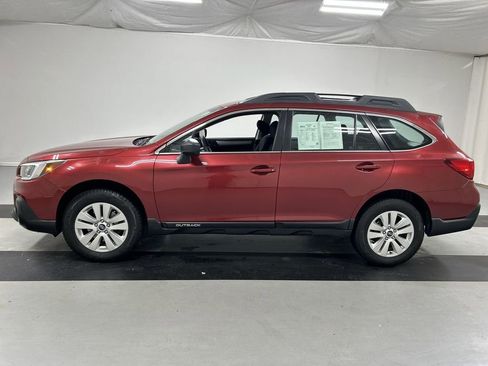 Used 2019 Subaru Outback 2.5i image 6