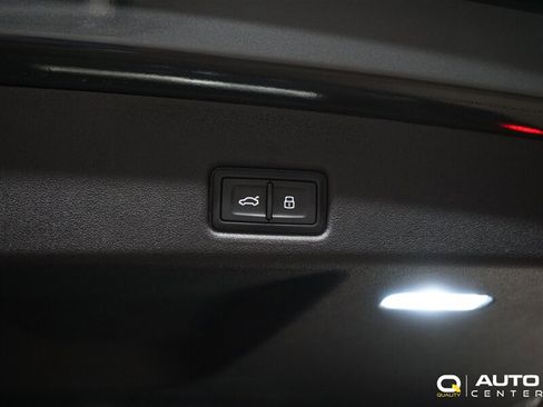 Used 2025 Audi Q5 Premium Plus AWD/4WD image 38