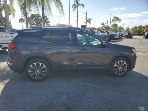 Used 2019 GMC Terrain SLT w/ Preferred Package image 8