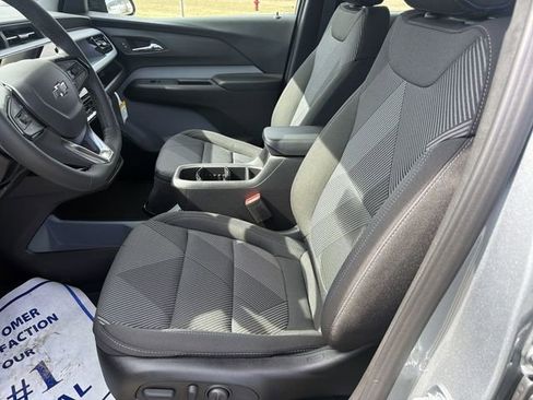New 2027 Chevrolet Bolt LT w/ Comfort Package FWD image 20