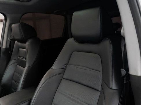 Used 2020 Honda CR-V Touring image 17