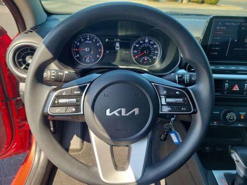 Used 2023 Kia Forte LXS w/ LXS Technology Package FWD image 14