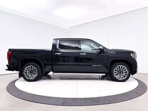 Used 2025 GMC Sierra 1500 Denali Ultimate image 39