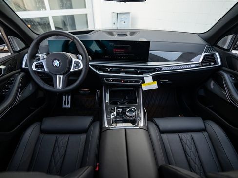 New 2026 BMW X5 M60i image 11