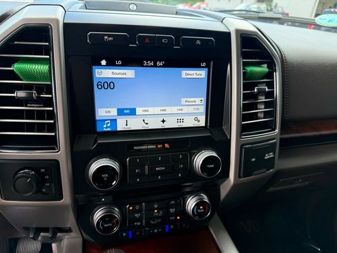 Used 2018 Ford F150 King Ranch w/ Equipment Group 601A Luxury AWD/4WD image 36