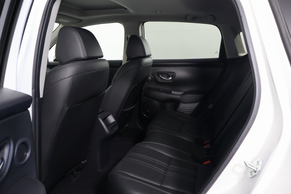 Used 2024 Honda HR-V EX-L image 11