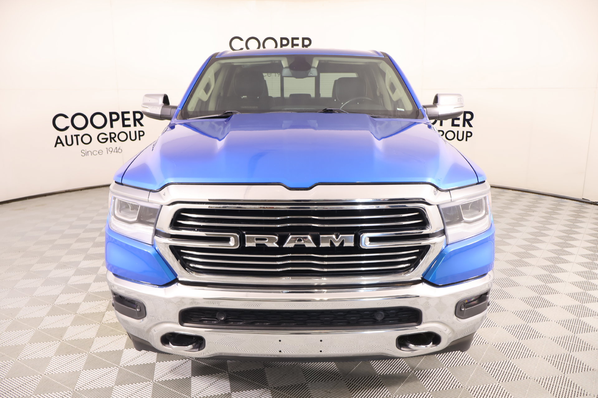 Used 2020 RAM 1500 Laramie AWD/4WD image 9