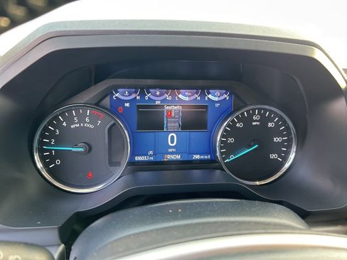 Used 2024 Ford Expedition Max XLT image 6