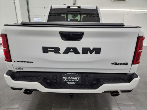 Used 2025 RAM 1500 Limited AWD/4WD image 32