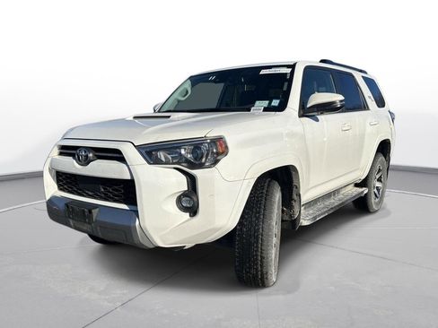 Certified 2024 Toyota 4Runner TRD Off-Road Premium image 2