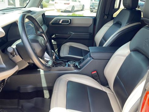 Used 2024 Ford Bronco Wildtrak AWD/4WD image 5