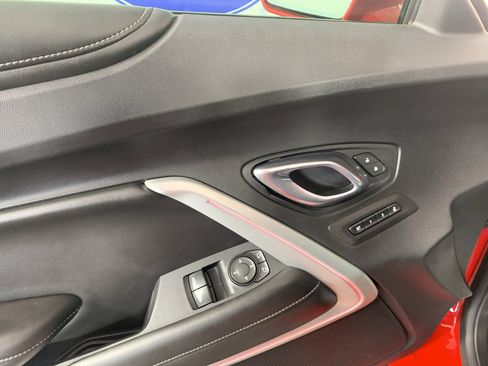 Used 2019 Chevrolet Camaro SS image 15