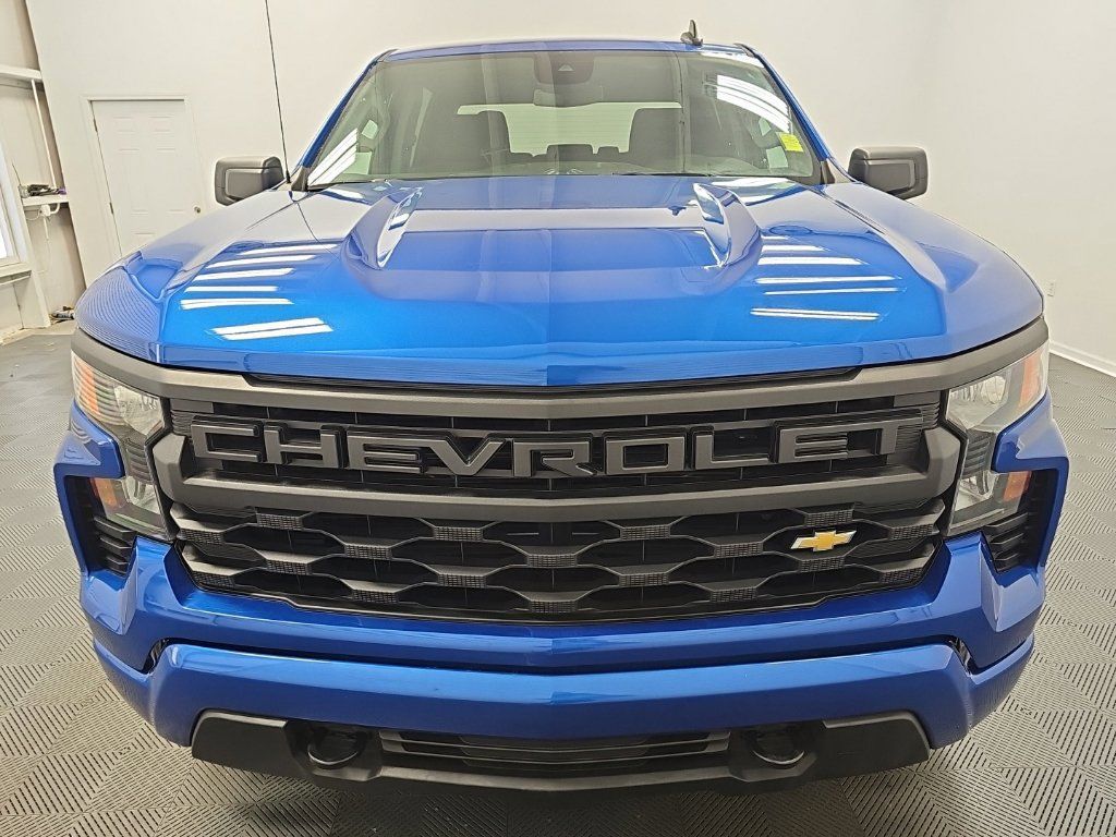 Certified 2024 Chevrolet Silverado 1500 Custom RWD image 4