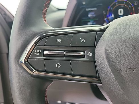 Used 2025 Chevrolet Equinox RS w/ Convenience Package III FWD image 24