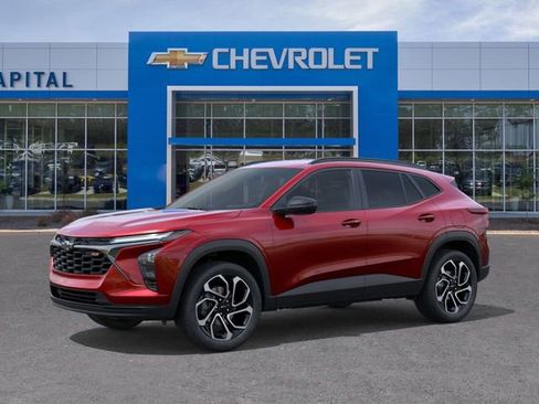 New 2026 Chevrolet Trax RS w/ Driver Confidence Package image 2