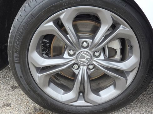 Used 2024 Honda Accord EX image 10