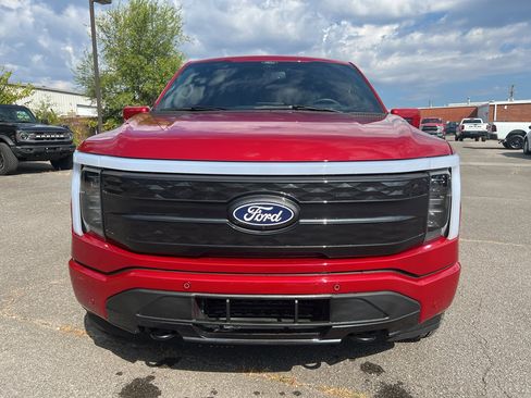 Used 2025 Ford F150 Lightning Platinum AWD/4WD image 2