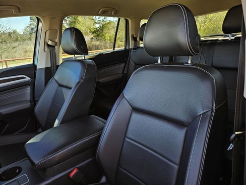 Used 2022 Volkswagen Atlas SE image 12