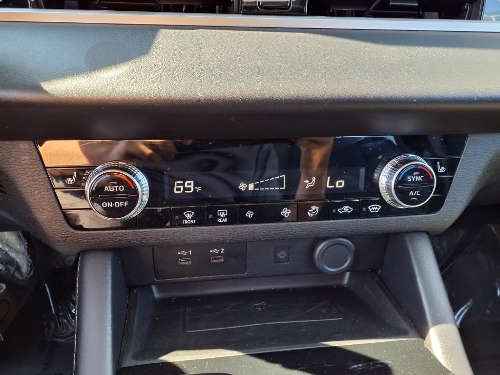 Used 2025 Mitsubishi Outlander SE AWD/4WD image 10
