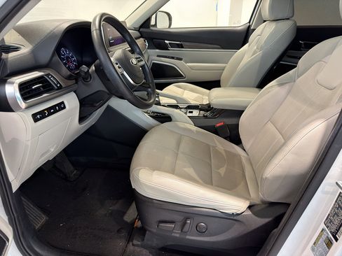 Certified 2021 Kia Telluride EX w/ Towing Package FWD image 12