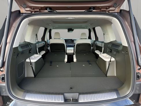 Used 2025 Hyundai Santa Fe Calligraphy image 9