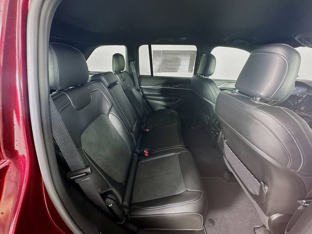 New 2026 Jeep Grand Cherokee Altitude AWD/4WD image 29