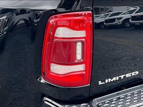 Used 2024 RAM 3500 Limited AWD/4WD image 23