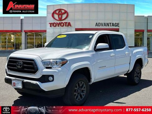 Certified 2023 Toyota Tacoma SR5 AWD/4WD image 4