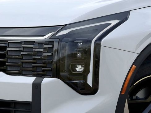 New 2026 Kia Sportage EX image 10