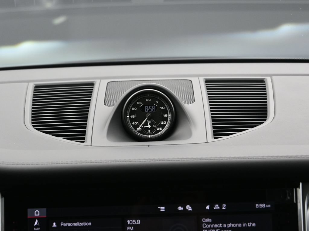 Certified 2026 Porsche Macan AWD/4WD image 22