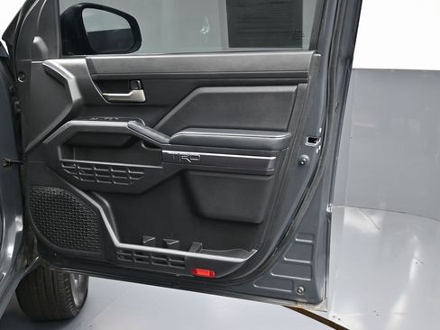 Used 2024 Toyota Tacoma TRD Sport image 34