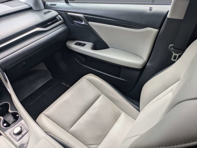 Used 2019 Lexus RX 350 AWD w/ Accessory Package image 18