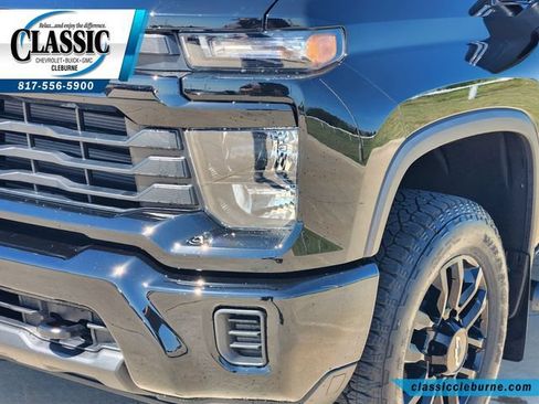 Used 2026 Chevrolet Silverado 2500 Custom w/ Custom Convenience Package AWD/4WD image 11