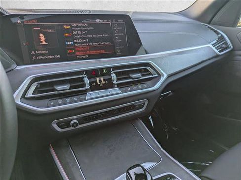 Used 2022 BMW X5 sDrive40i w/ Parking Assistance Package image 15
